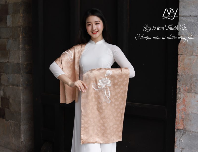 việt nam silk scarf nude color lotus embroidery natủal dyes